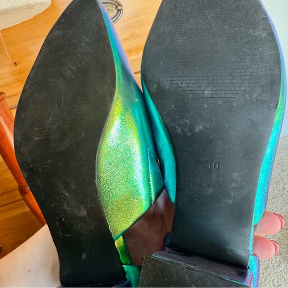 Intentionally Blank Green Iridescent Leather Heels Size 10 - Picture 11 of 13